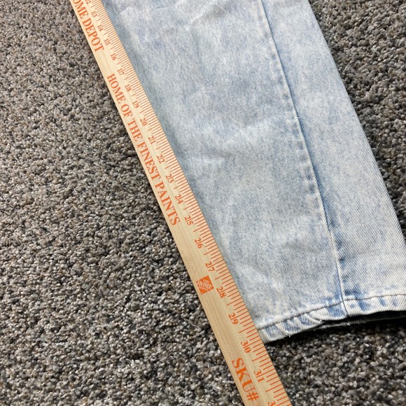 Vintage Levi's 550 Jeans Mens 28x30 USA Made Light Wash Relaxed Fit Acid Wash - Picture 7 of 10
